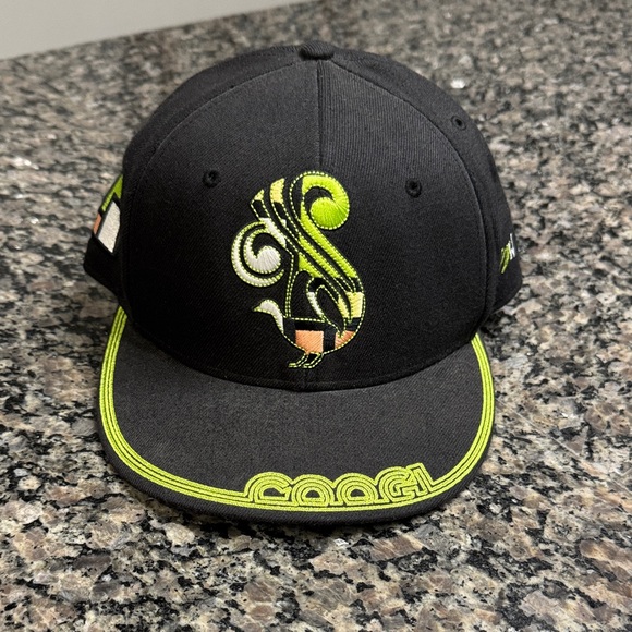 COOGI vintage Black Cap with Neon Green peacock Design EUC - Picture 1 of 12